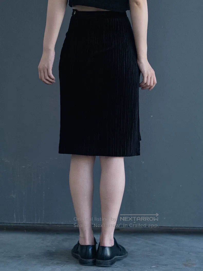 Comme des Garcons Comme Des Garcons size M Black striped velvet skirt Size 23" - 8 Thumbnail