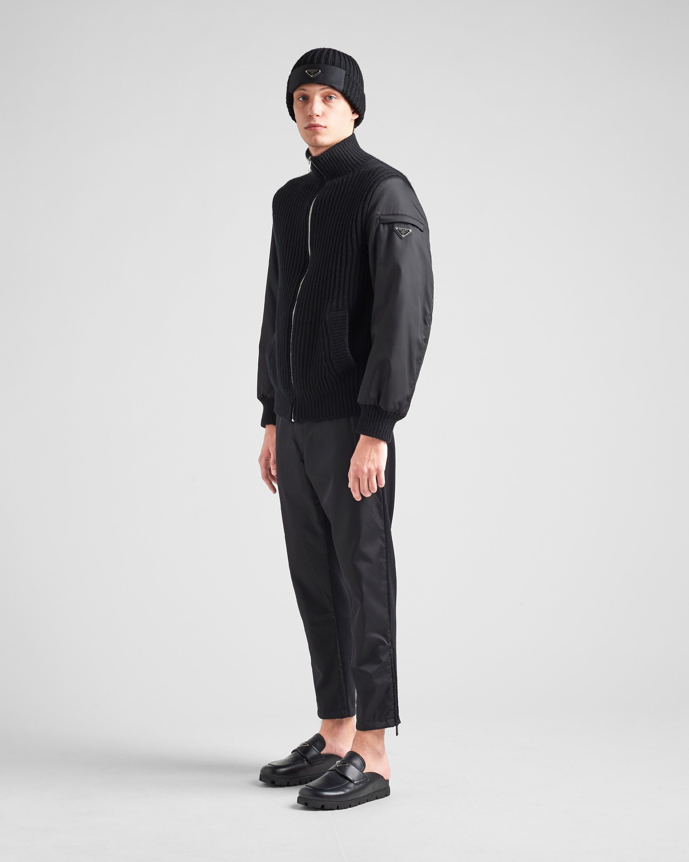 Prada o1mt1gz0225 Reversible Cashmere Re-Nylon Cardigan in Black Size US L / EU 52-54 / 3 - 2 Thumbnail
