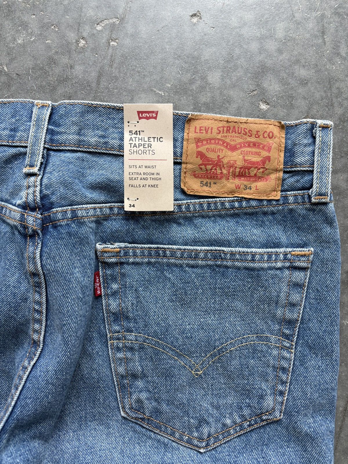 Levi's BNWT Levis 541 Denim Jean Shorts Size 34 Size US 34 / EU 50 - 5 Thumbnail