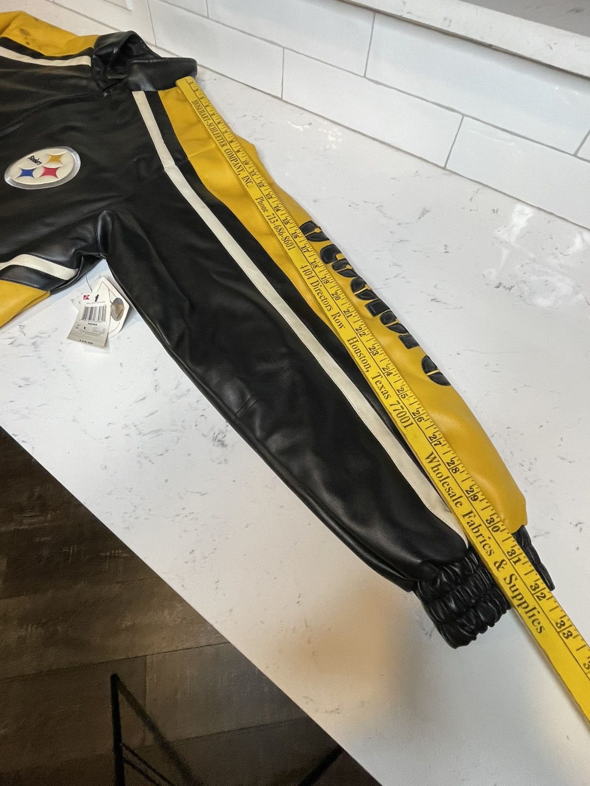 NFL Vtg Pittsburgh Steelers Faux Leather GIII Jacket NWT *FLAW Size US L / EU 52-54 / 3 - 6 Thumbnail