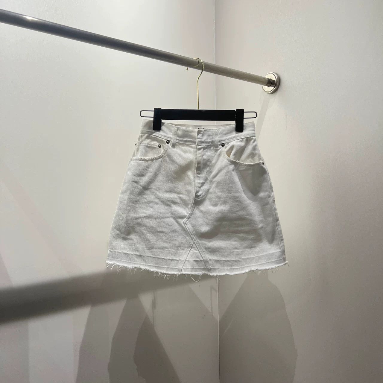 Dior Dior Denim Cotton White Skirt 34 Women Size 34" / US 12 / IT 48 - 1 Thumbnail