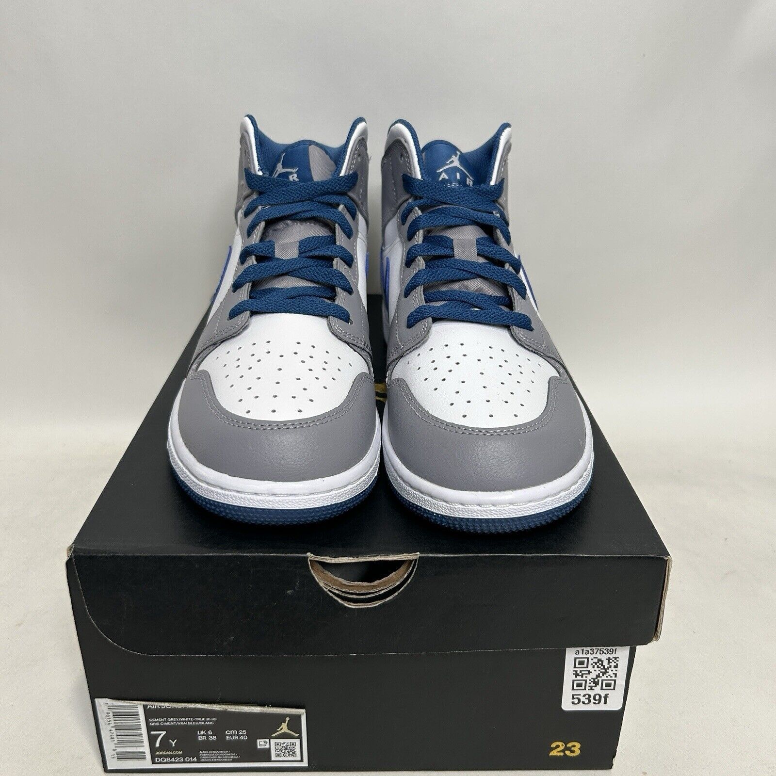 Nike Nike Air Jordan 1 Mid GS “Cement Grey/True Blue" 2024 Size US 8.5 / IT 38.5 - 2 Thumbnail