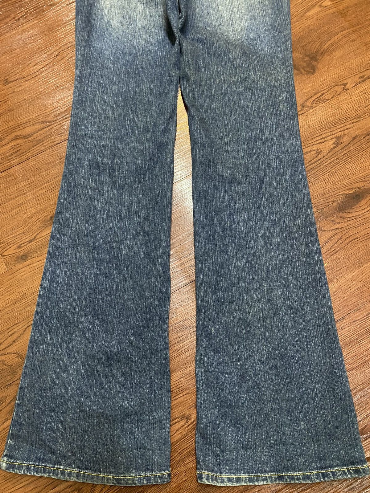 Japanese Brand Vintage Japanese Blue Wash Distressed Denim Flare Jeans Size US 31 - 6 Thumbnail