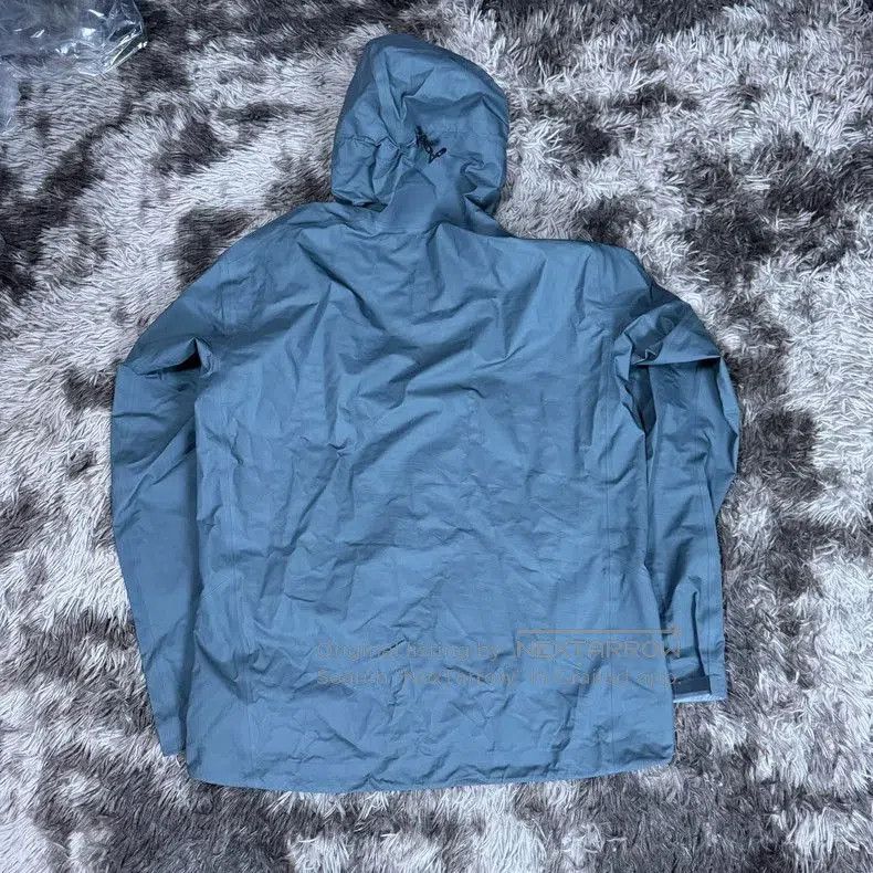 Arc'teryx Arc'teryx Beta Jacket Gray. Size US XL / EU 56 / 4 - 2 Thumbnail