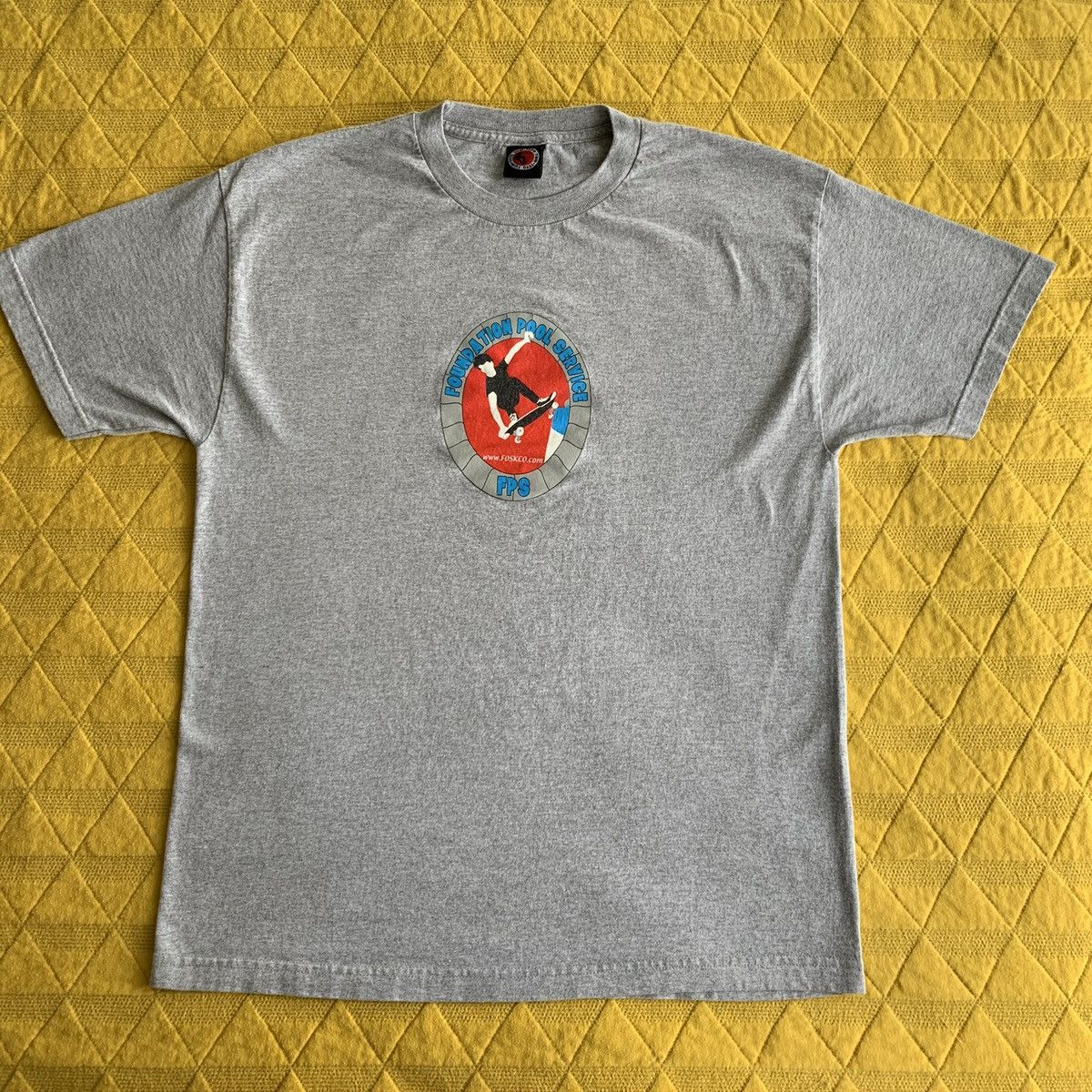 Vintage Vintage Foundation Skateboards t-shirt size large tum yeto Size US L / EU 52-54 / 3 - 2 Thumbnail