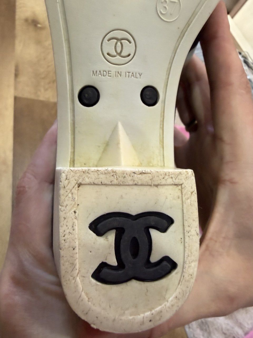 Chanel Chanel Black Rubber Camellia Flower Rain Boots Size US 7 / IT 37 - 22 Thumbnail