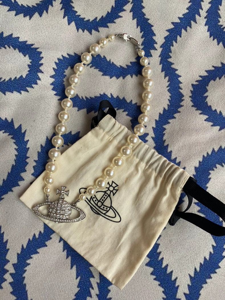 Vivienne Westwood Saturn Pearl Necklace