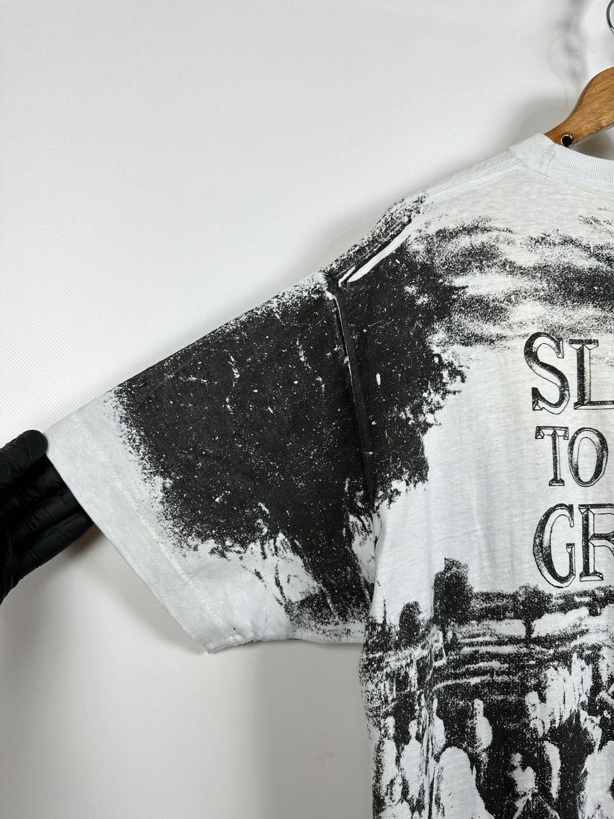 Band Tees 90s Vintage Skid Row Slave To The Grind Band T-Shirt Size US XL / EU 56 / 4 - 21 Thumbnail