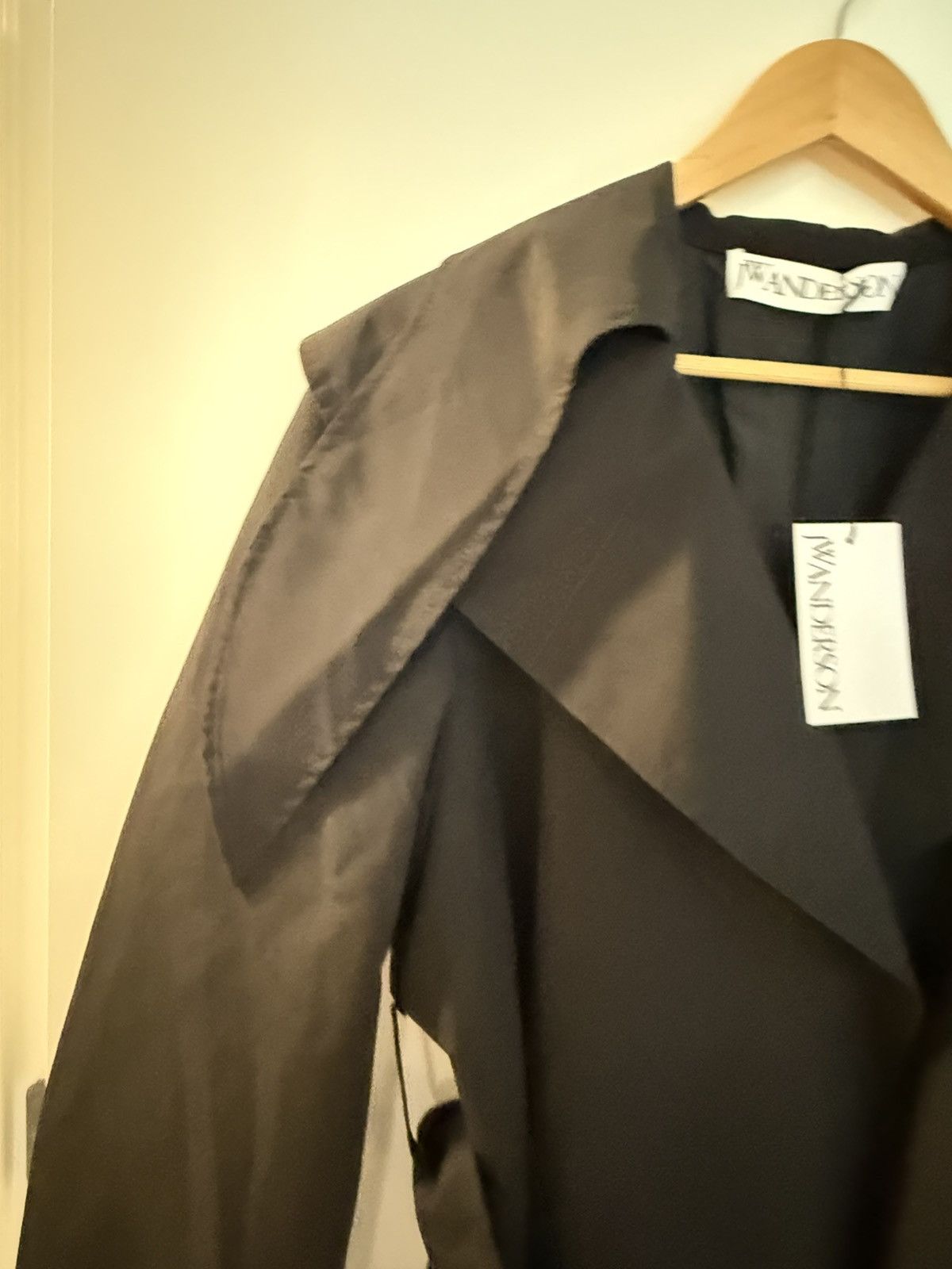 JW Anderson JW Anderson Black Belted Trench Coat with Gold Buckle Size M / US 6-8 / IT 42-44 - 8 Thumbnail
