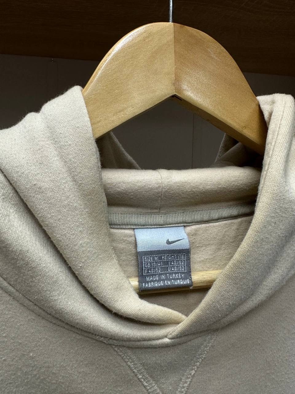 Nike × Nike ACG × Vintage Vintage Nike Beige Center Logo Hoodie Size US M / EU 48-50 / 2 - 9 Thumbnail