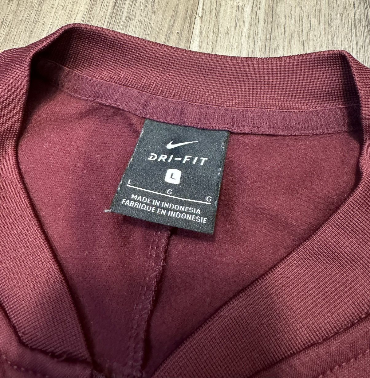 Nike Barcelona 18/19 training jacket Size US L / EU 52-54 / 3 - 5 Thumbnail