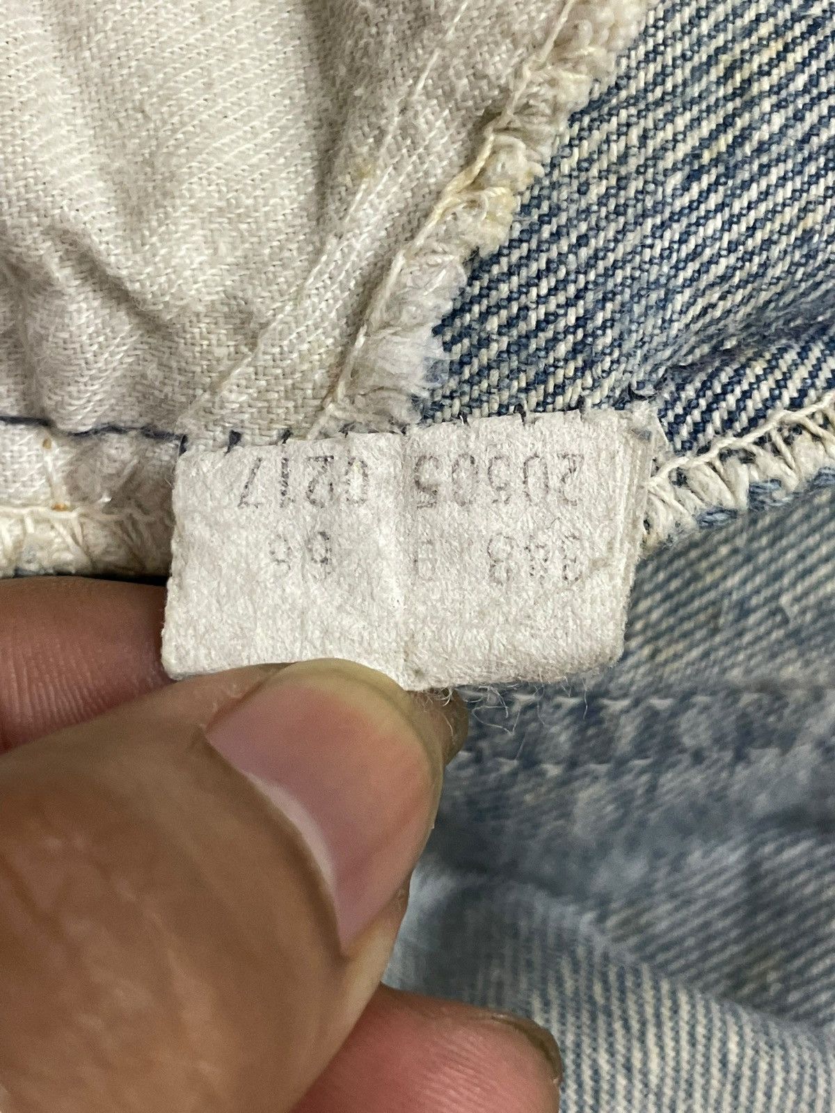 Levi's Vintage Clothing Vintage 80s Levi’s Orange Tab Very Rare Worn-In Look Jeans Size US 28 / EU 44 - 13 Thumbnail