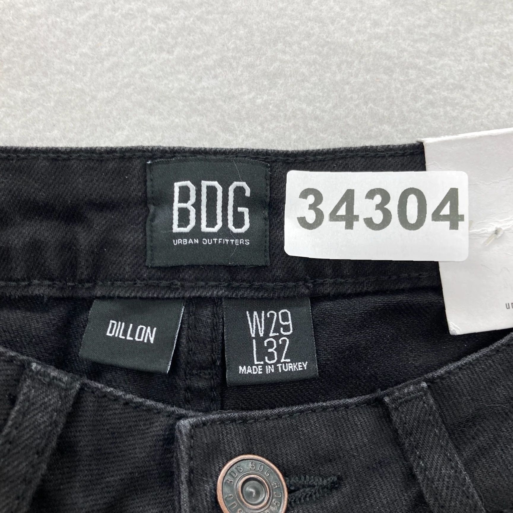 Bdg BDG Dillon Slim Straight Crop Jeans Women's 29 Black Denim Y2K Straight 5-Pocket Crop Pattern: Solid Size 29" - 6 Thumbnail