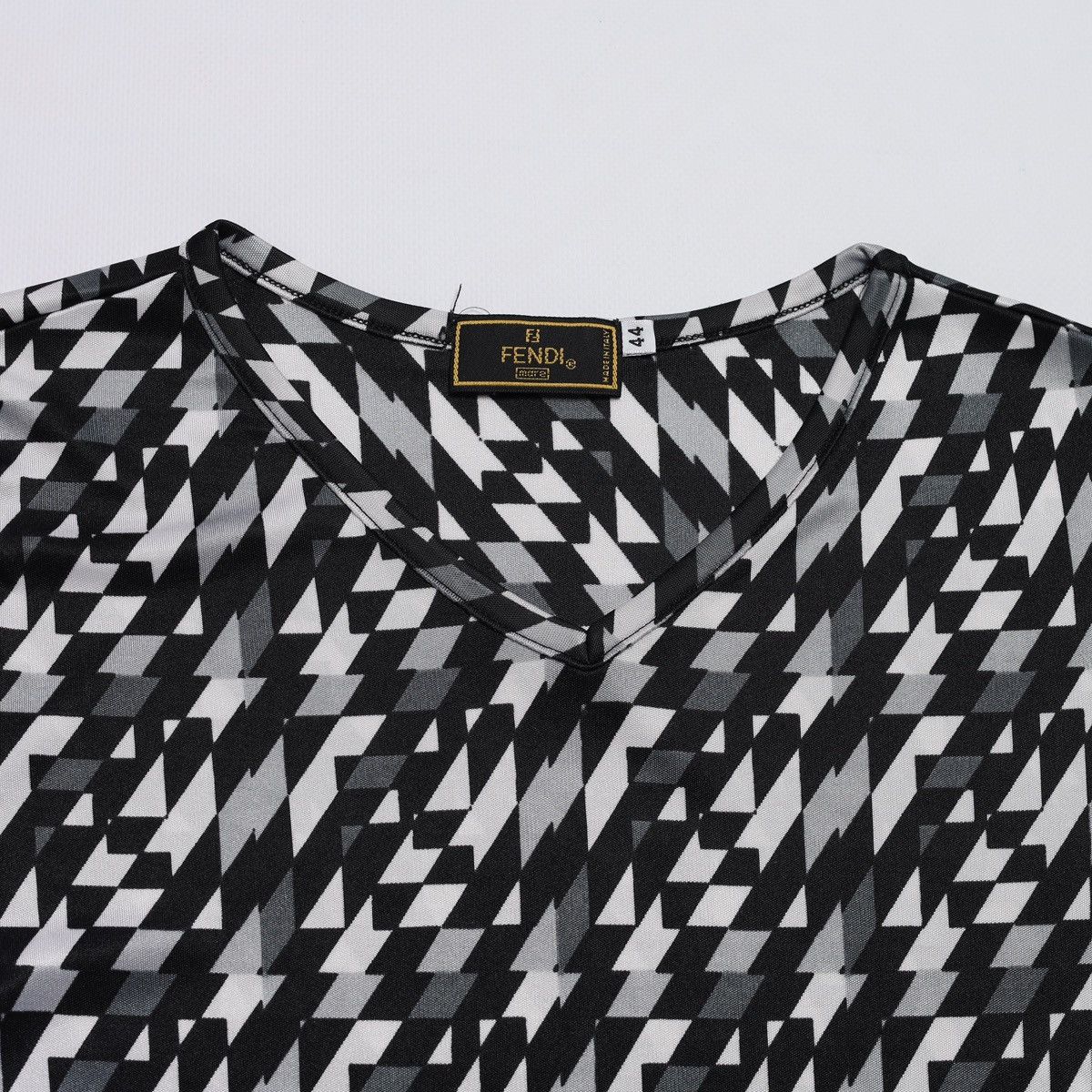 Fendi Fendi Monogram Tee Zuca Nylon Black White Vintage Size M / US 6-8 / IT 42-44 - 5 Thumbnail