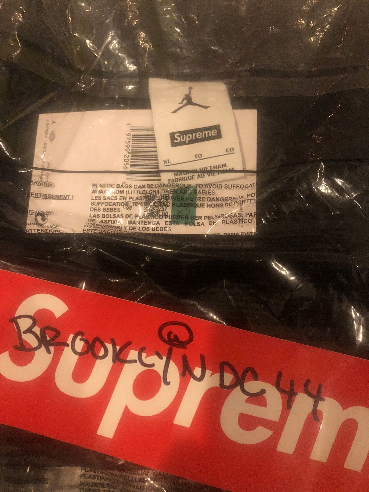 Jordan Brand × Supreme Supreme Jordan BiggieTee Black XL FW24 Size US XL / EU 56 / 4 - 3 Thumbnail