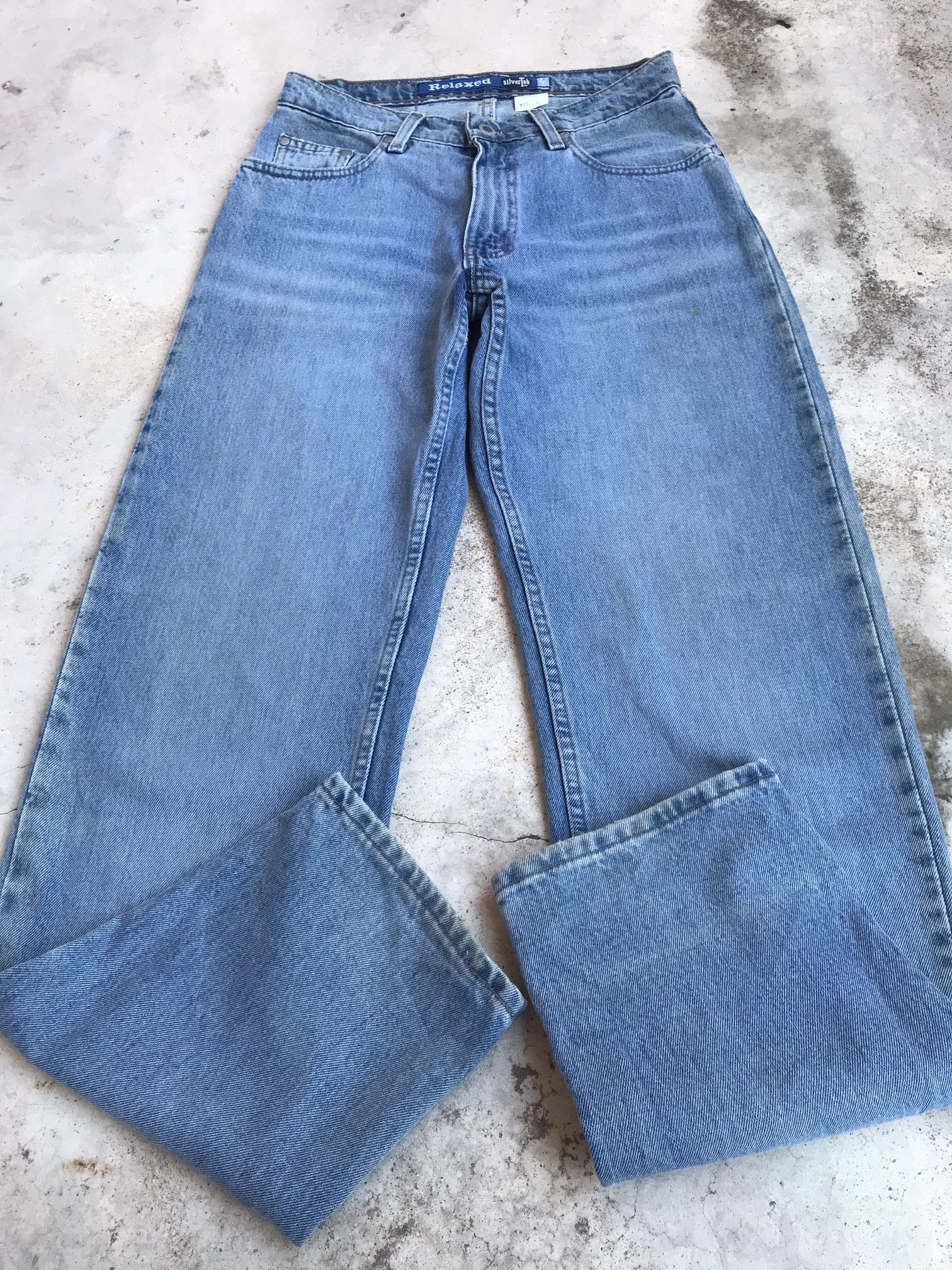 Levi's × Vintage Vintage Silvertab 90s Levis relaxed fit dirty bluewash W29 Size US 29 - 6 Thumbnail