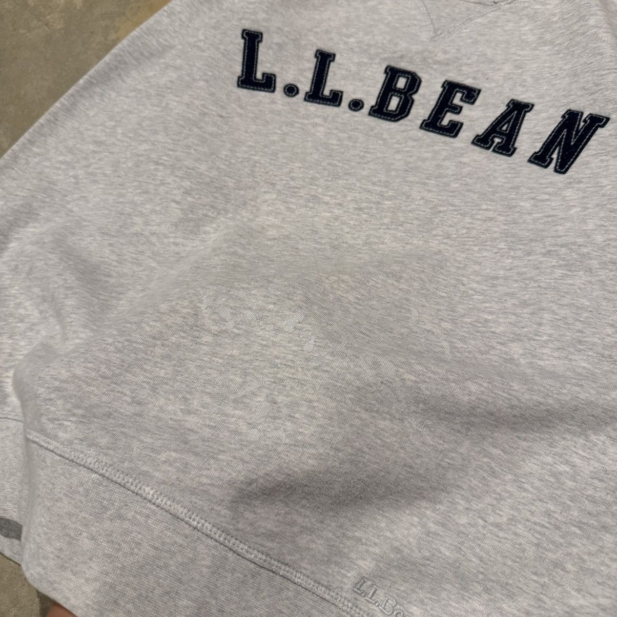 L.L. Bean Vintage LL Bean Embroidered Logo Distressed Crewneck ERD Size US M / EU 48-50 / 2 - 4 Thumbnail