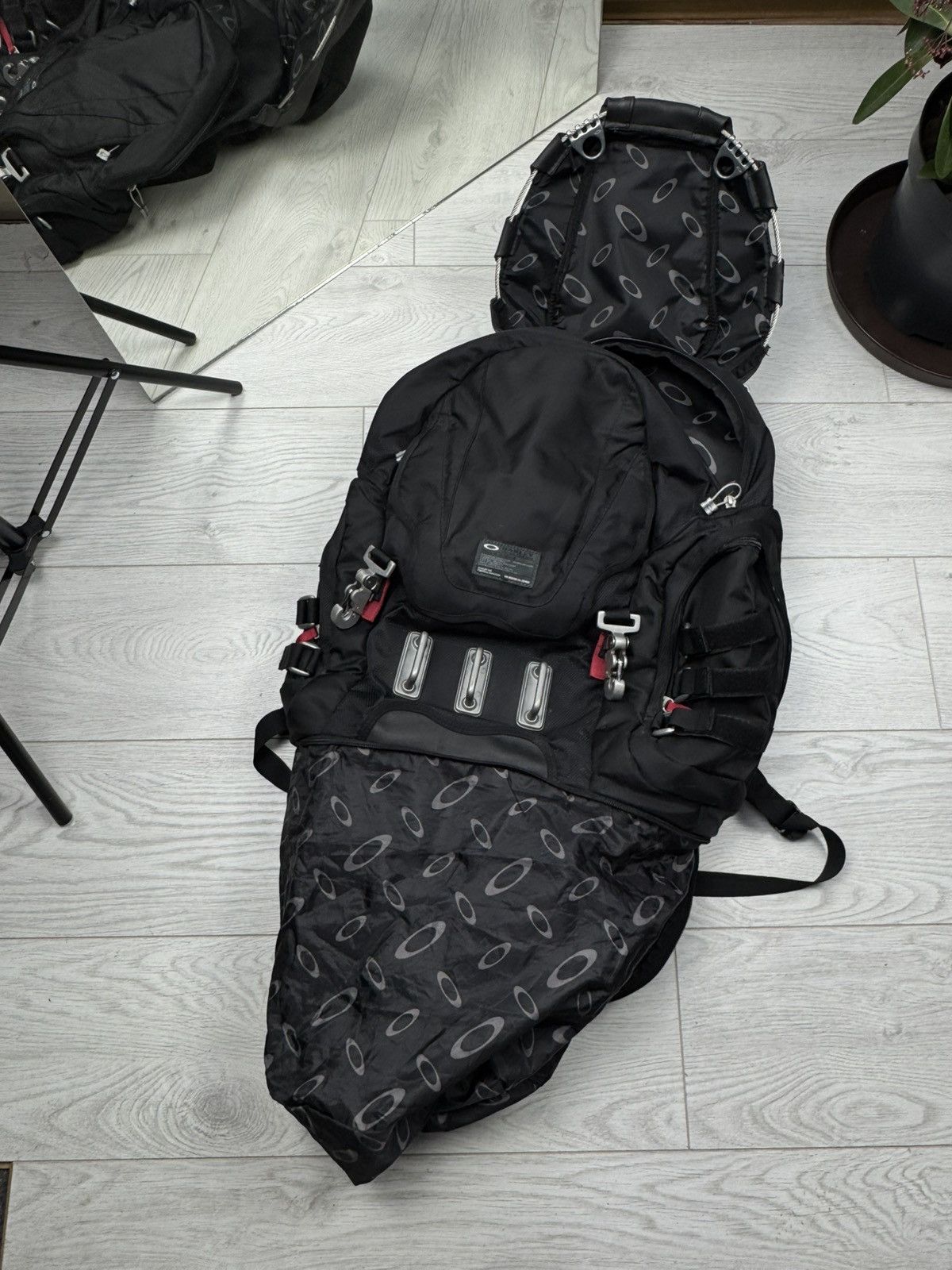 Oakley Very Rare Oakley Beige Kitchen Sink Tactical Gear Backpack Size ONE SIZE - 14 Thumbnail
