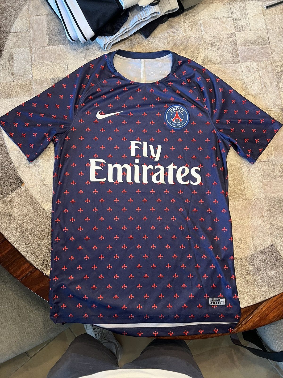 Nike PSG 2018/19 Pre Match Shirt Size US M / EU 48-50 / 2 - 1 Thumbnail
