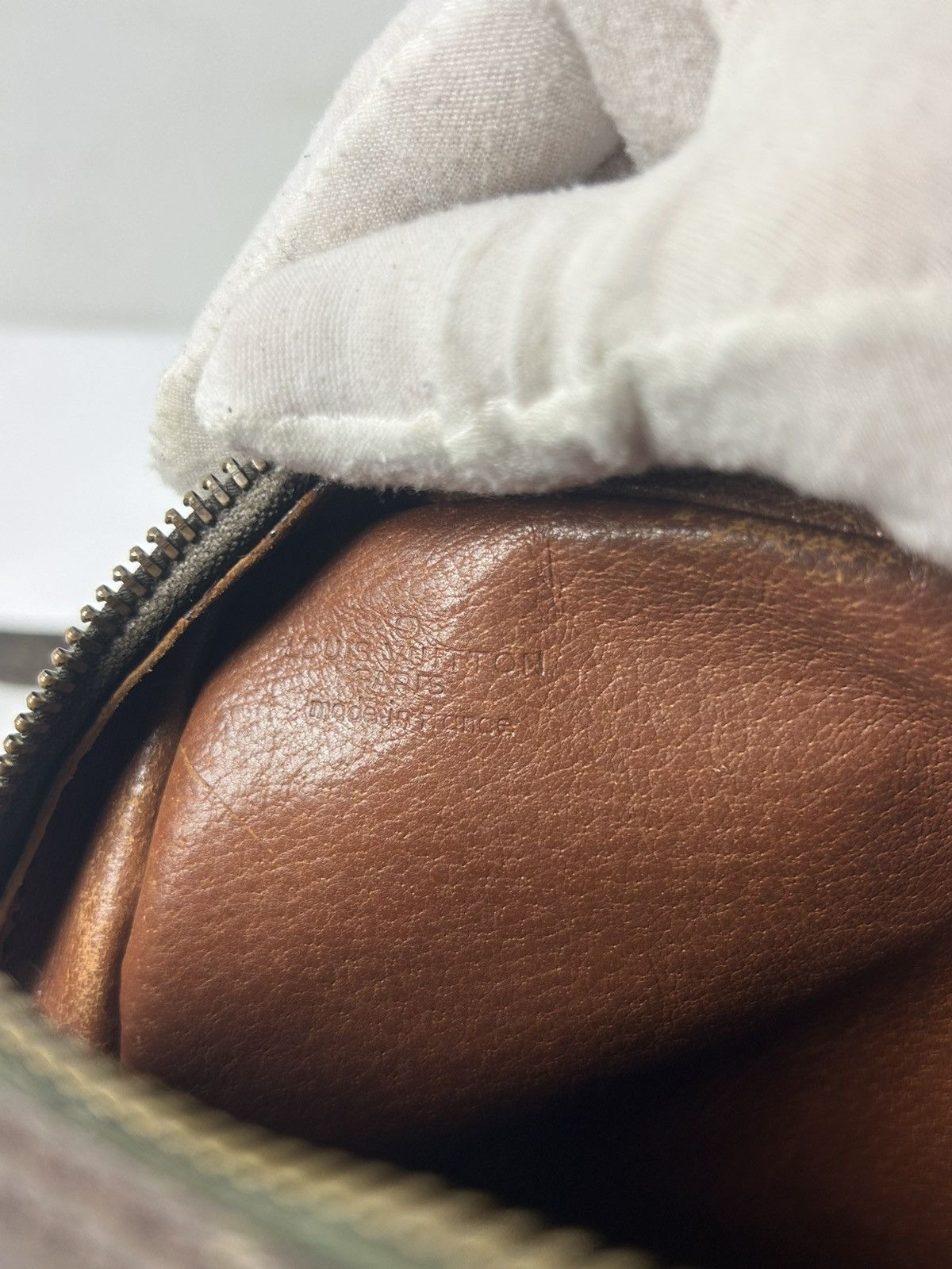 Louis Vuitton Louis Vuitton Monogram Crossbody Bag Size ONE SIZE - 6 Thumbnail