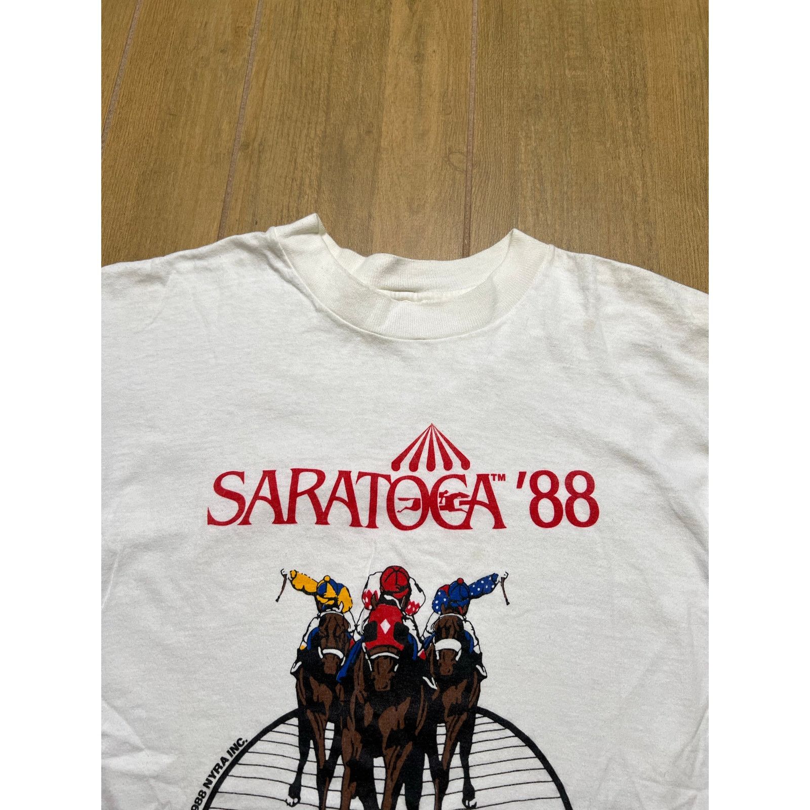 Vintage Vintage 80s Saratoga Race Course T-shirt Men Sz L Racing Size US L / EU 52-54 / 3 - 10 Thumbnail