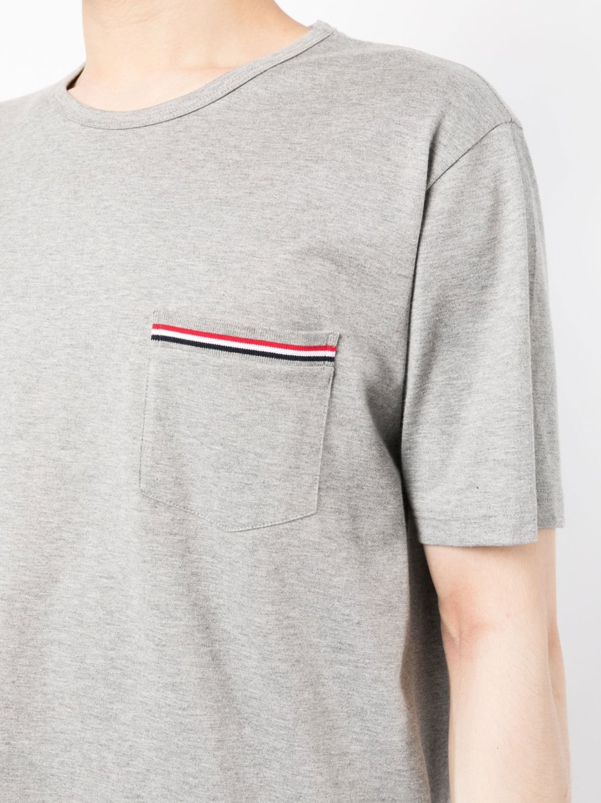 Thom Browne o1s22i1n1124 Crewneck T-Shirt in Grey Size US S / EU 44-46 / 1 - 5 Thumbnail