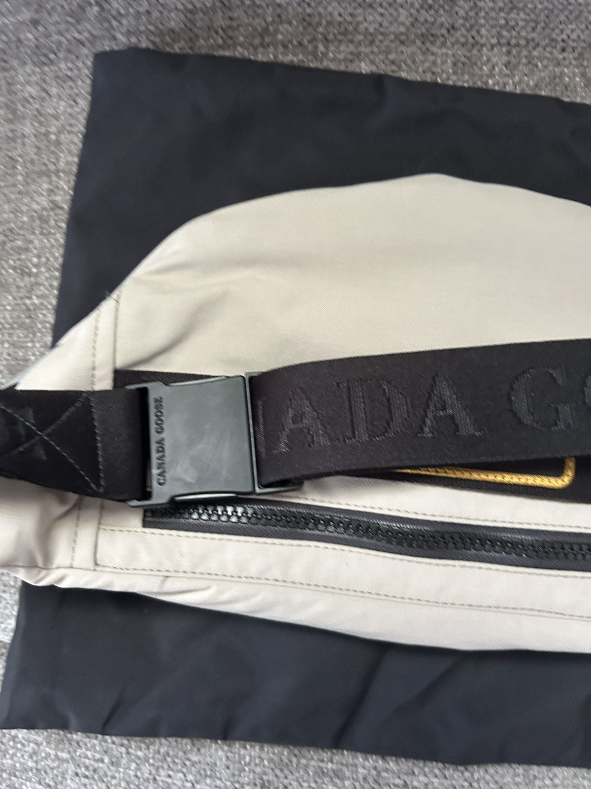 Canada Goose Waist Pack - Limestone Size ONE SIZE - 5 Thumbnail