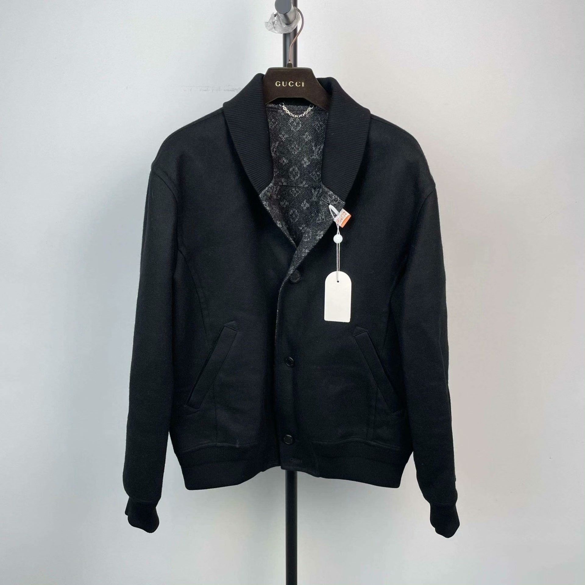 Louis Vuitton Louis Vuitton Wool Black Light Jacket 50 Men Size US XL / EU 56 / 4 - 1 Thumbnail