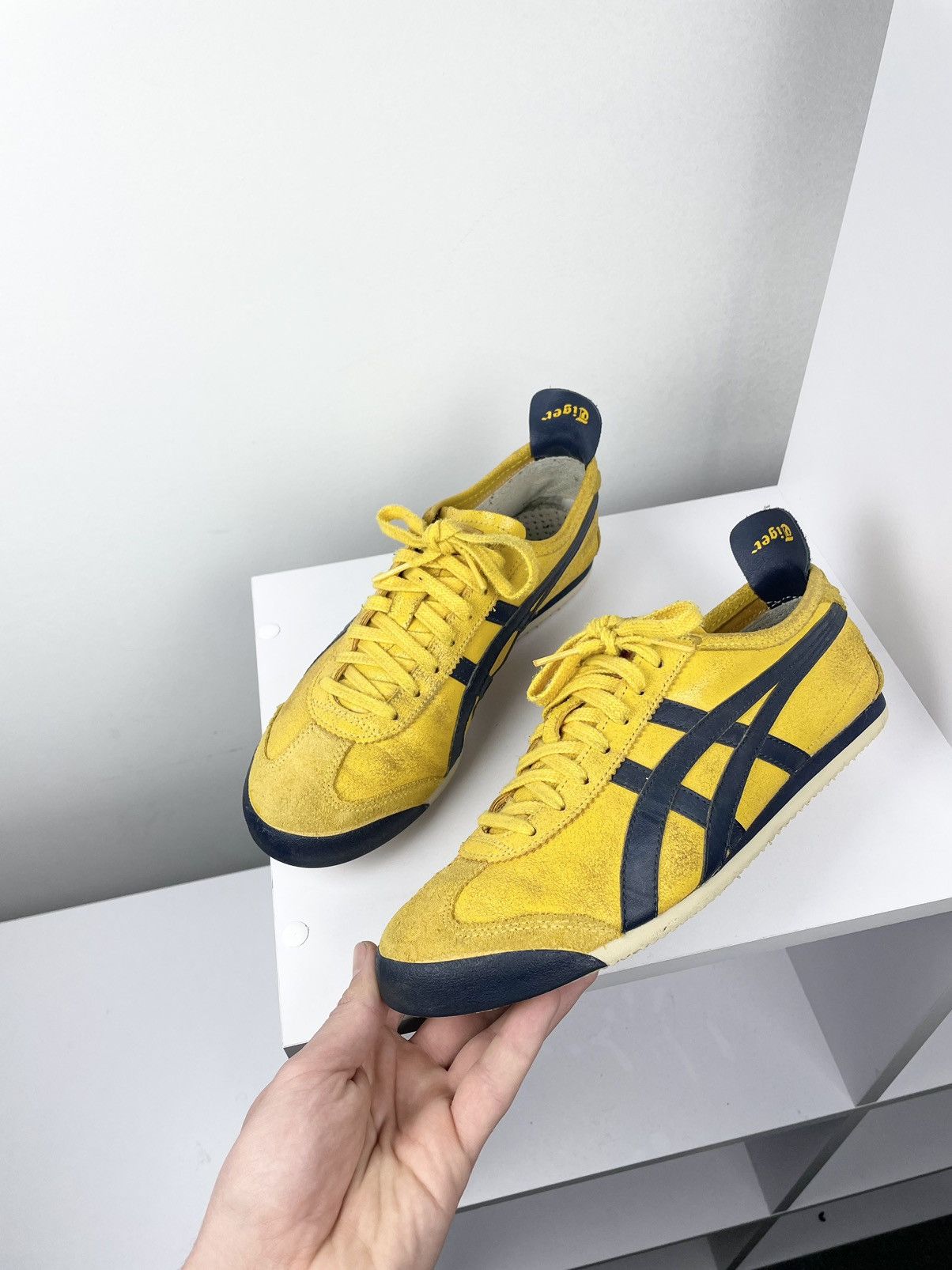 Onitsuka Tiger Vintage Asics Onitsuka Tiger Mexico 66 Yellow Flats Sneakers Size US 9 / EU 42 - 4 Thumbnail