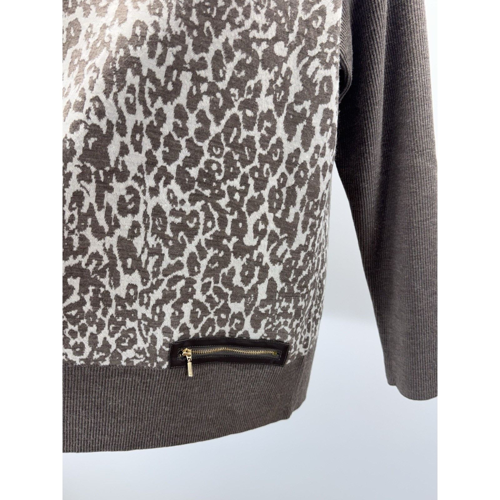 Chicos Chico's Womens Taupe Leopard Zip Pocket Sweater Size 2/L Size L / US 10 / IT 46 - 3 Thumbnail