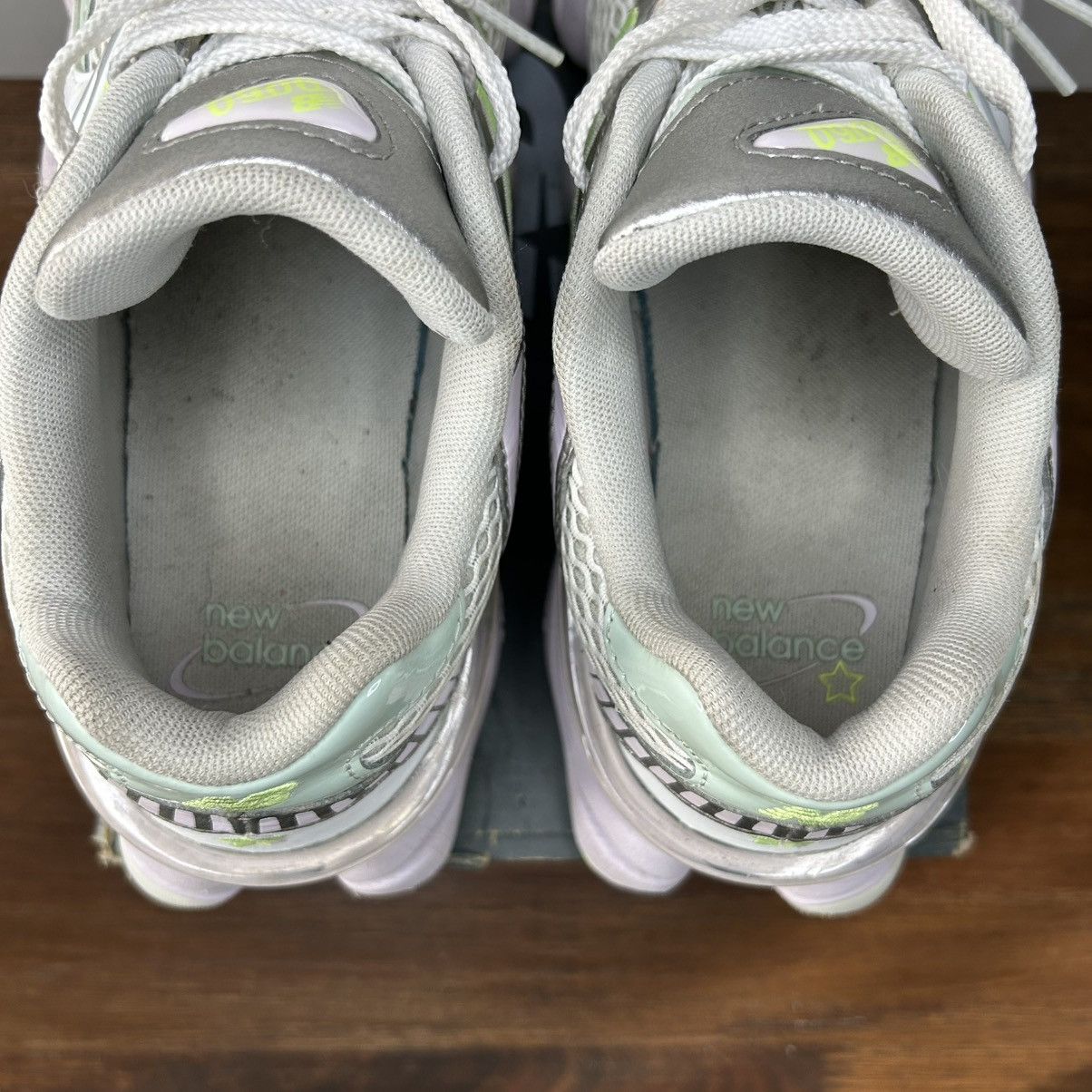New Balance New Balance 9060 White Taro Sneakers Size M6.5/W8 Size US 8 / IT 38 - 4 Thumbnail