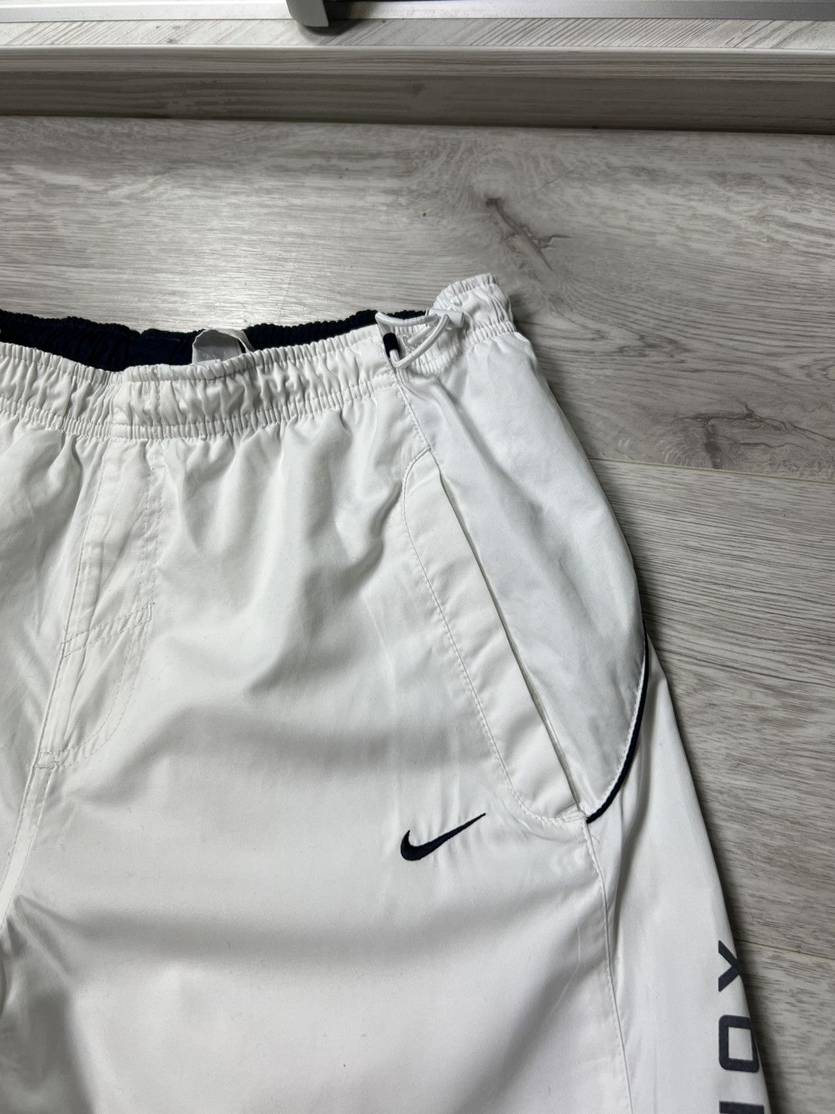 Nike × Vintage Vintage Nike Shox Big Logo White Nylon Shorts Size US 32 / EU 48 - 7 Thumbnail
