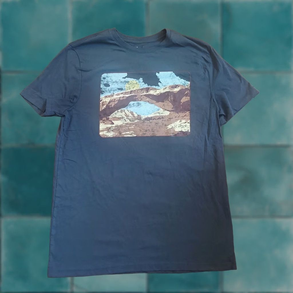 Vintage Goodfellow Arches Landscape Graphic T-Shirt Gray M Mens White? Size US M / EU 48-50 / 2 - 1 Thumbnail