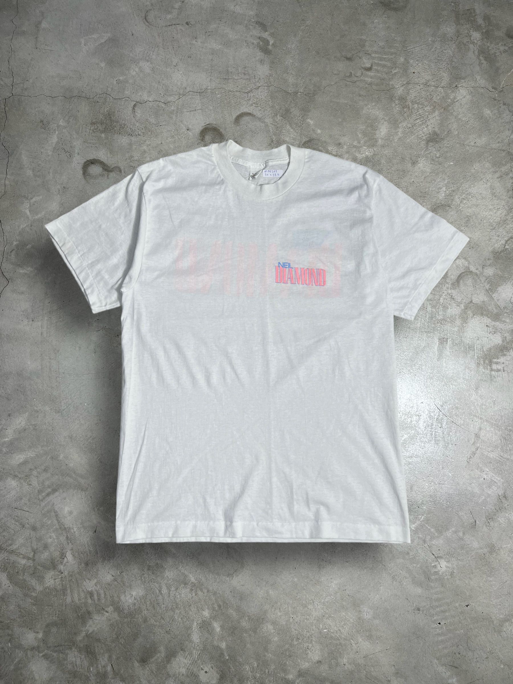 Band Tees Vintage 80s Neil Diamond Band Tee (XL) GTME208 Size US XL / EU 56 / 4 - 6 Thumbnail