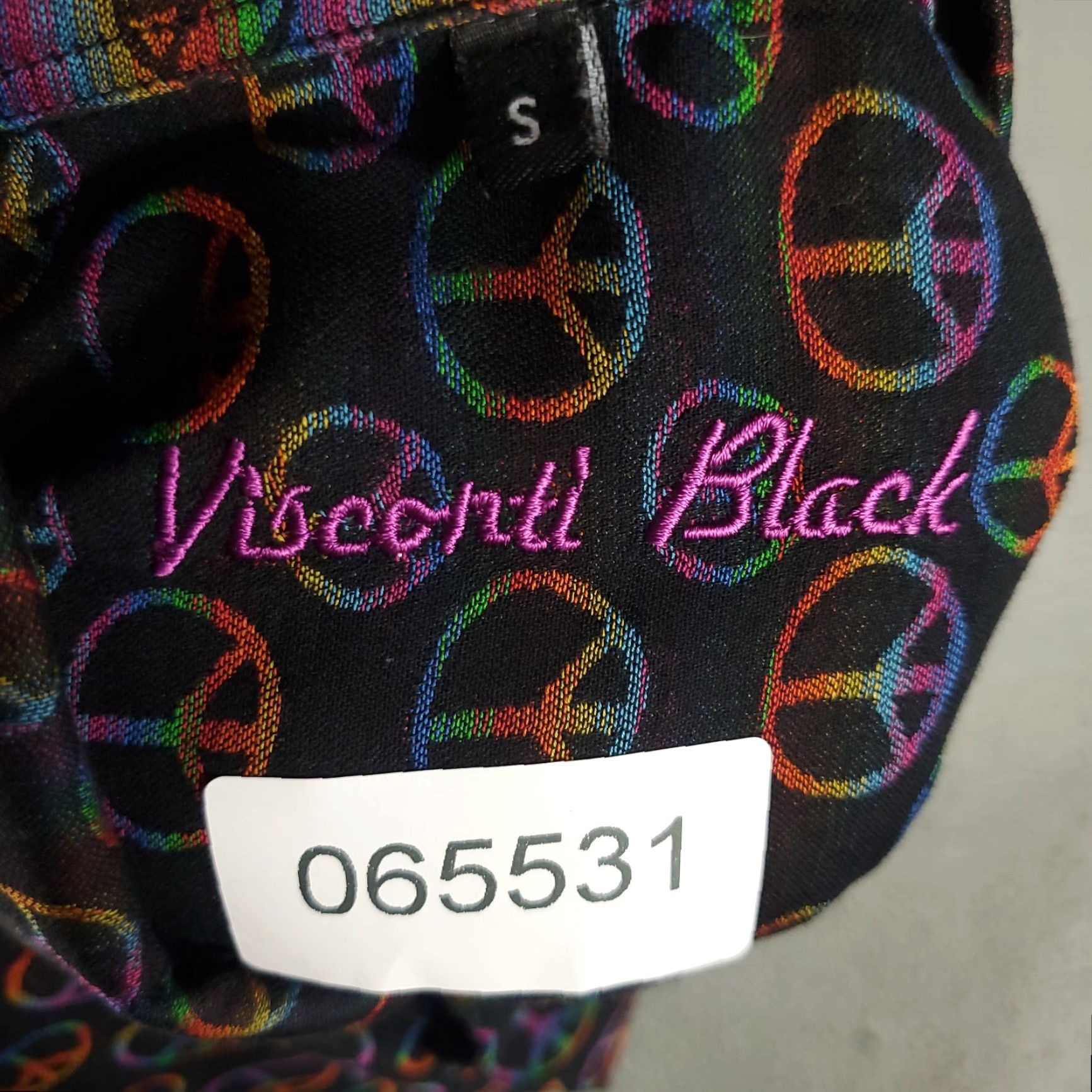 Luchiano Visconti Visconti Shirt Mens Small Black Peace Sign All Over Print Button Up Long Sleeve Size US S / EU 44-46 / 1 - 7 Thumbnail