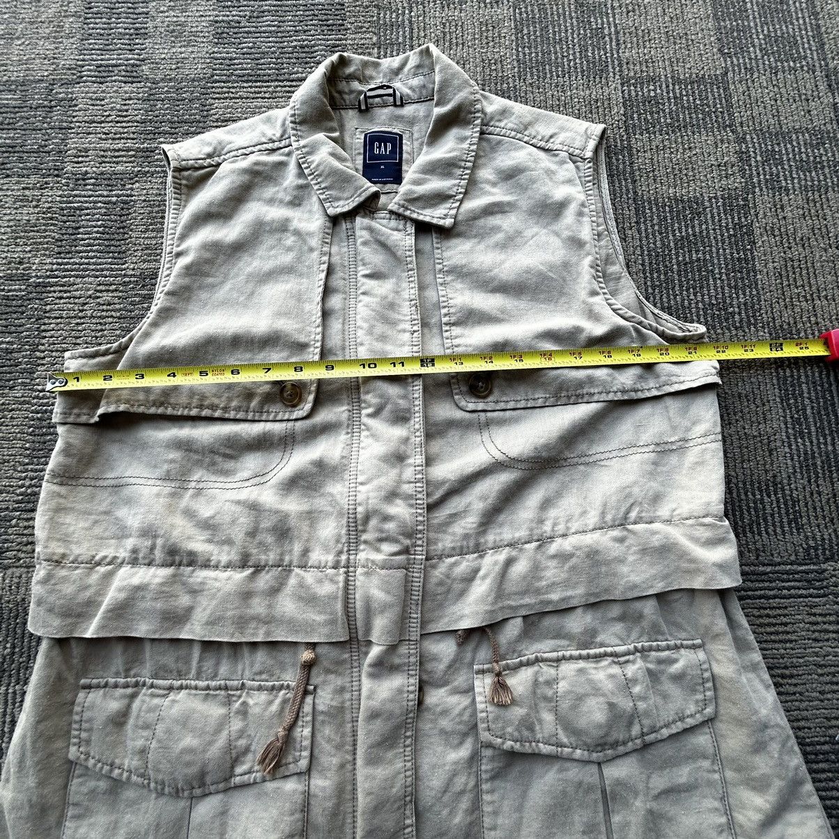 Gap GAP Vtg Y2K Khaki Utility Outdoors Full-Zip Vest Size US XL / EU 56 / 4 - 4 Thumbnail