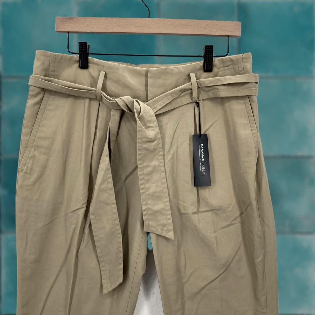 Banana Republic VINTAGE Banana Republic Pants Womens 10 Khaki Tie Waist Crop Pleated Tapered Belted NWT Size 32" / US 10 / IT 46 - 1 Thumbnail