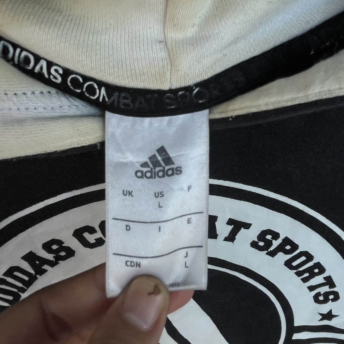 Other Vintage Adidas Black Combat Sports Hoodie Size L Size US L / EU 52-54 / 3 - 6 Thumbnail