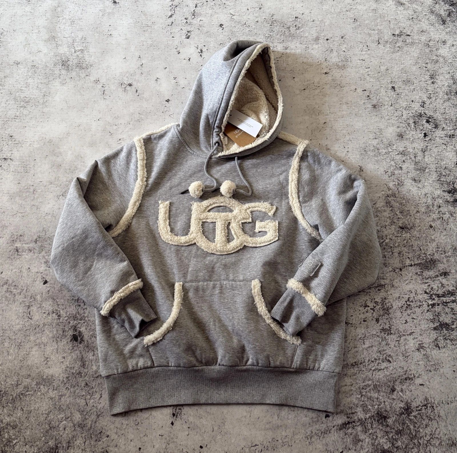 Telfar × Ugg Telfar x UGG Shearling Hoodie Heather Grey SIZE M Size US M / EU 48-50 / 2 - 1 Thumbnail