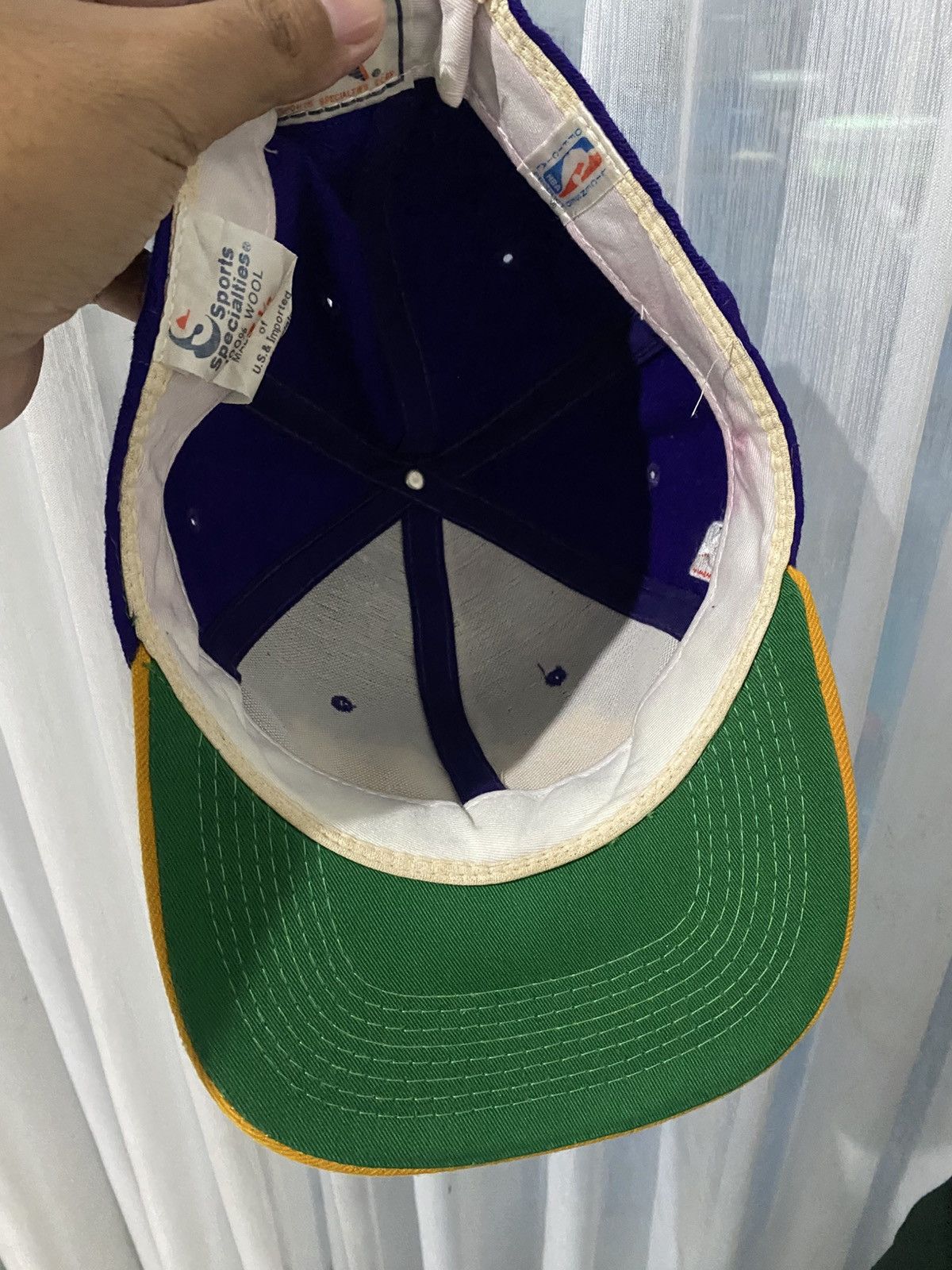 Sports Specialties 90s Lakers NBA Vintage Hat Sport Specialities Wool Fitted Size ONE SIZE - 5 Thumbnail