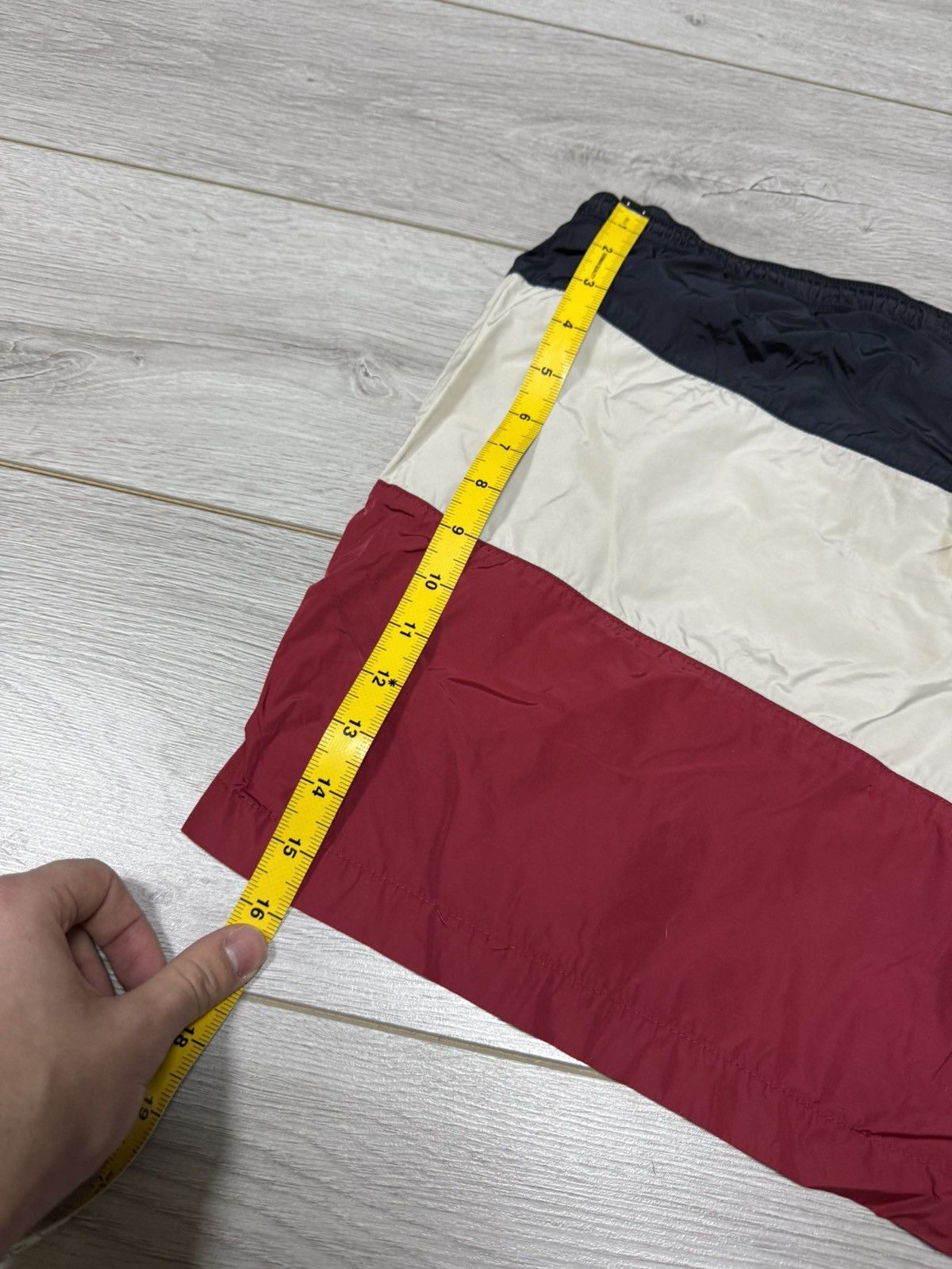 Moncler Moncler france 🇫🇷 flag vintage shorts Size US 34 / EU 50 - 13 Thumbnail