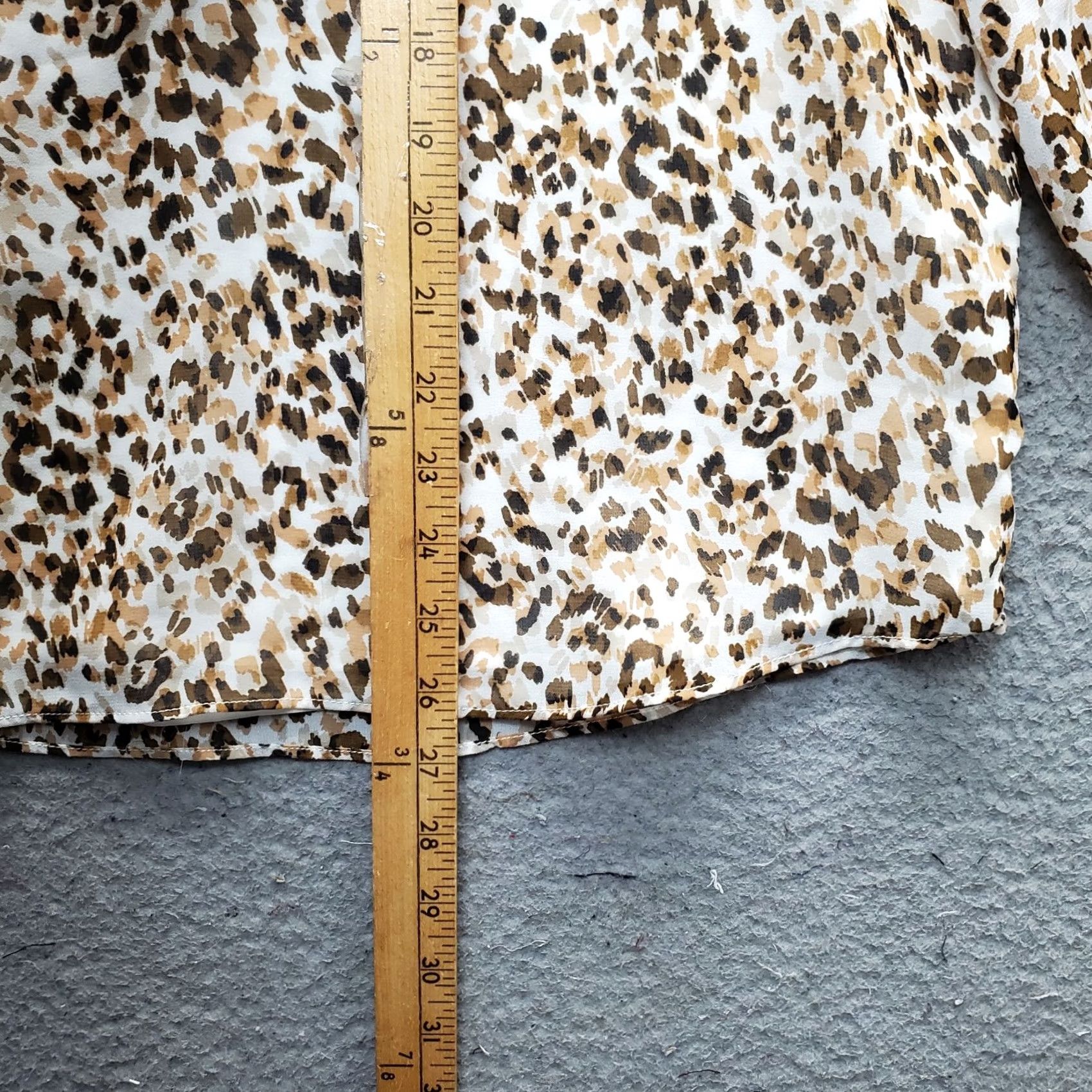 Calvin Klein Calvin Klein Blouse Womens S Multi Leopard Print Lined Balloon Sleeve V-Neck Shirt Womens S Size S / US 4 / IT 40 - 4 Thumbnail
