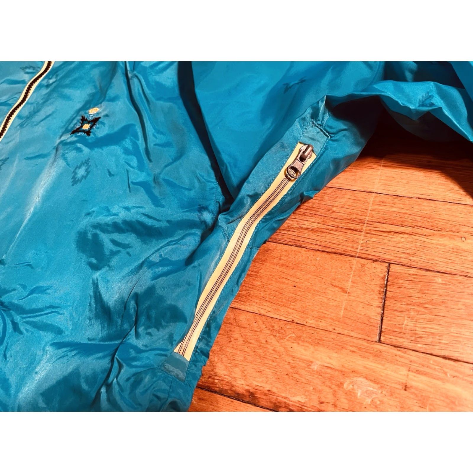 Olive 10 Deep Live Larger Group Jacket Mens 3XL Sunburst Aztec Turquoise Hooded Parka Full Zip Lined Pockets Solid Colorful Western Hip Hop 90s Mens Size US XXL / EU 58 / 5 - 4 Thumbnail