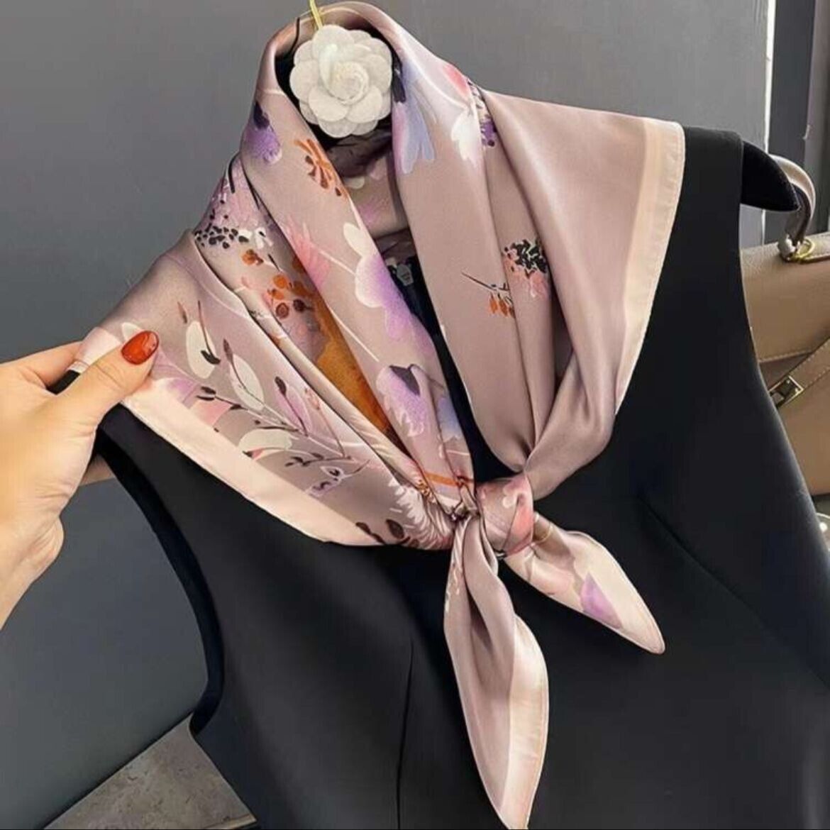Other Elegant Bandana Square Elegant Scarf Silk Vintage Floral Pur Size ONE SIZE - 3 Thumbnail