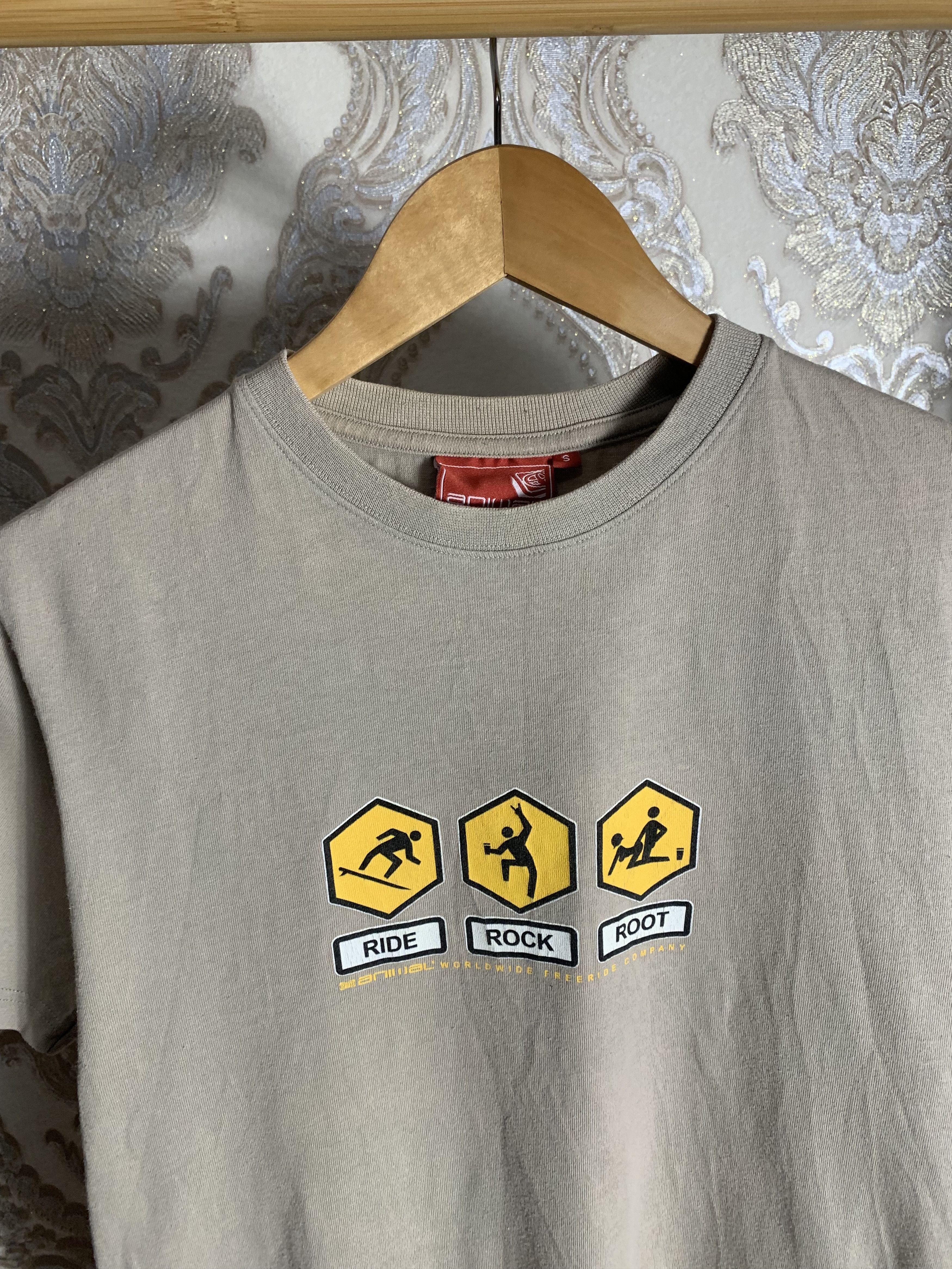Cartoon Network VINTAGE ANIMAL HUMOR RETRO T-SHIRT SEX ROCK SKI Y2K 90s SK8 Size US S / EU 44-46 / 1 - 2 Thumbnail
