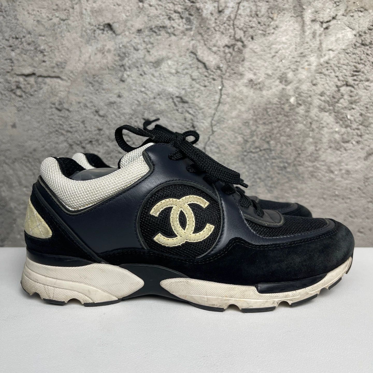 Chanel Chanel Women's 37 Sneaker As Pictured Size US 6.5 / IT 36.5 - 2 Thumbnail