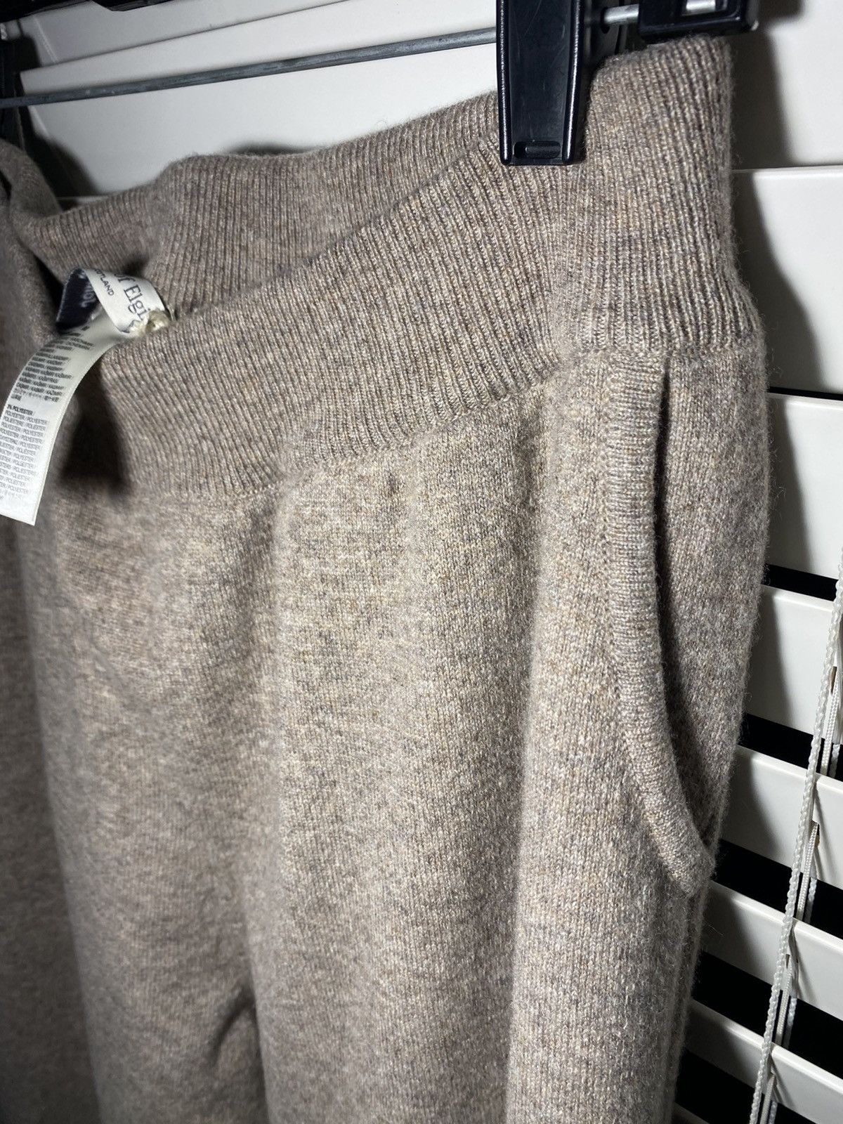 Johnstons Of Elgin Wide leg cashmere pants Size 25" / US 0 / IT 36 - 3 Thumbnail
