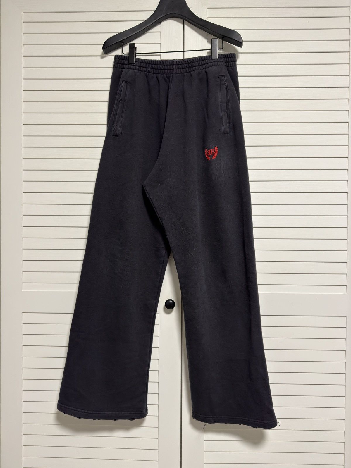Balenciaga BALENCIAGA SS25 Washed Laurel Classic Baggy Sweatpants