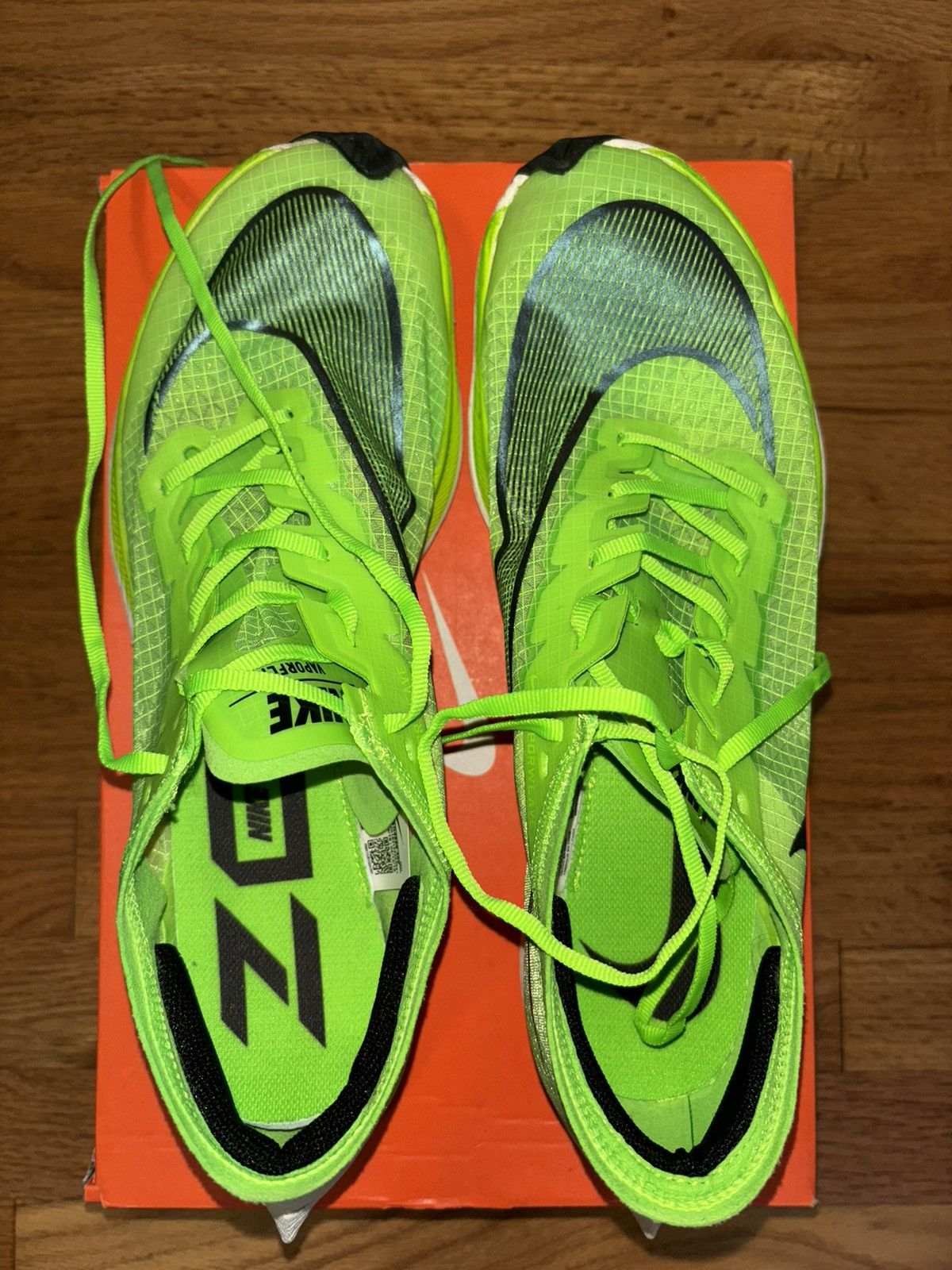 Nike Nike ZoomX Vaporfly Next% Volt Green Blast Size US 9.5 / EU 42-43 - 1 Thumbnail