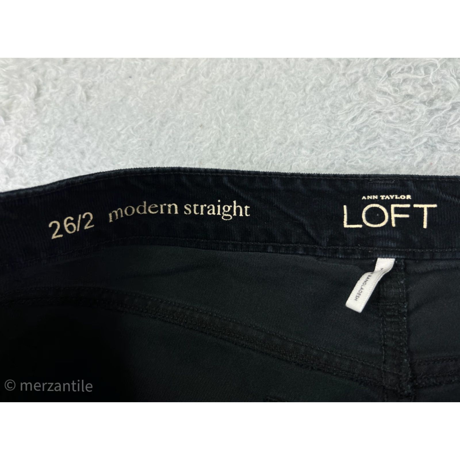 Ann Taylor Ann Taylor LOFT Pants Womens 1P Black Corduroy Straight Low Rise Petite 29W 27in Inseam Men? Women. Size 25" / US 0 / IT 36 - 3 Thumbnail